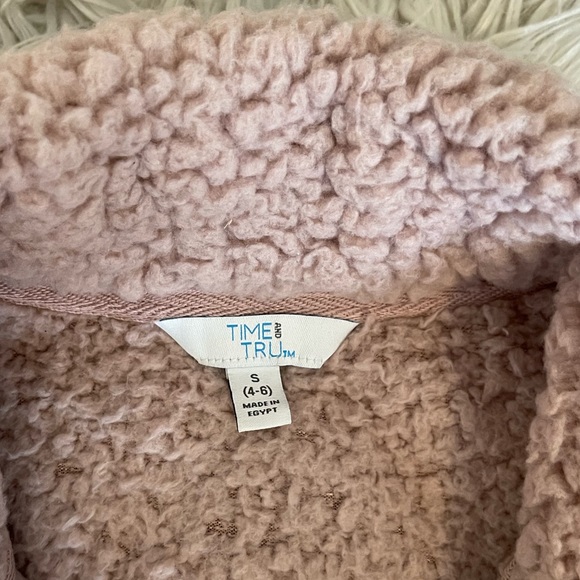Pale Pink | Sherpa Vest - Picture 5 of 11